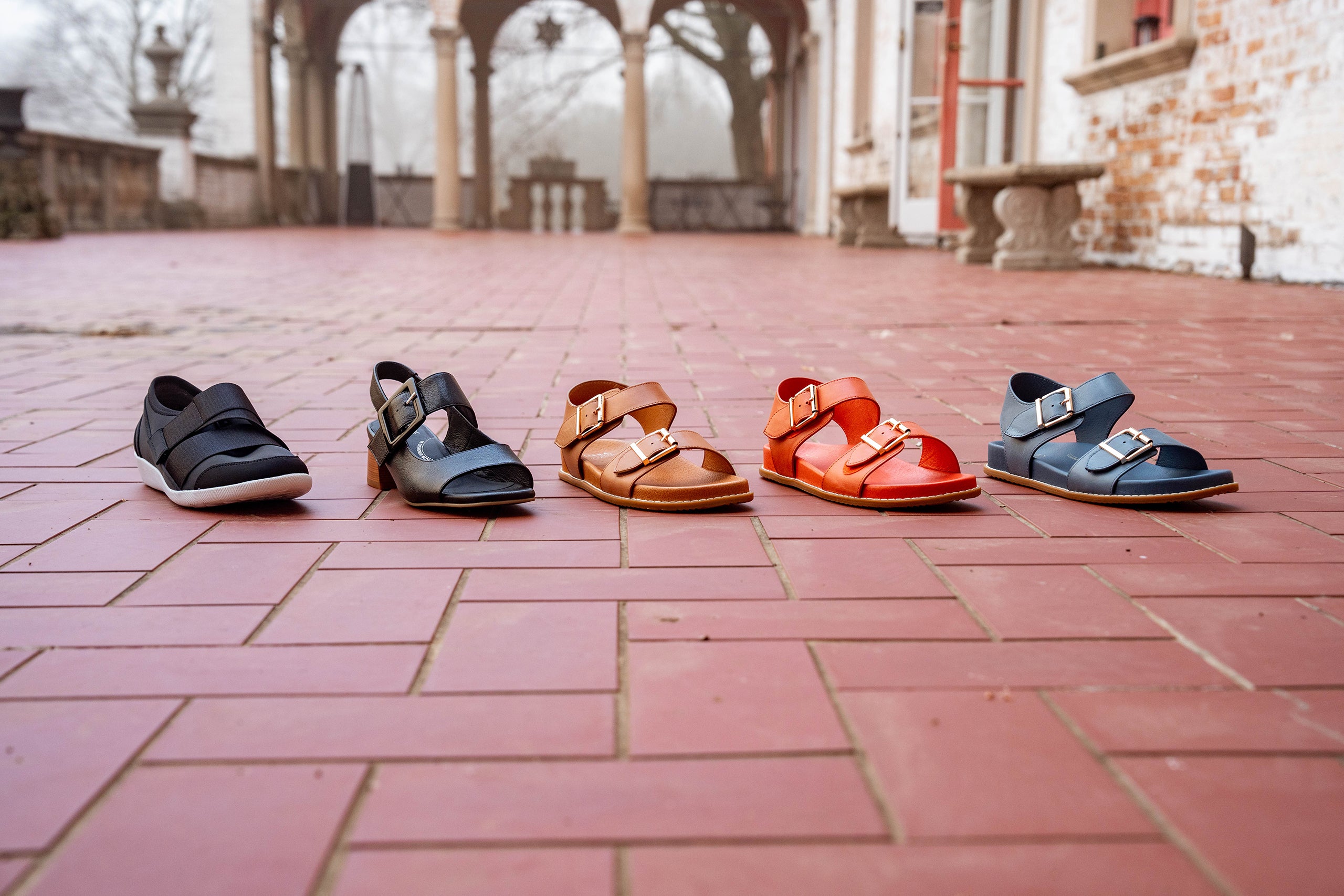アネラ Spring / Summer 2026 Lookbook – Ziera Shoes US